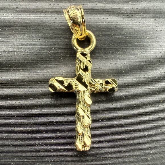 Unbranded Other - Solid 10k Italian Yellow Gold Nugget Cross Pendant .8" Tall .4" Wide